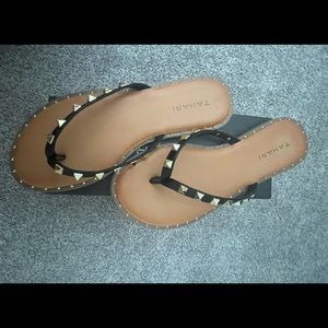 Tahari sandals